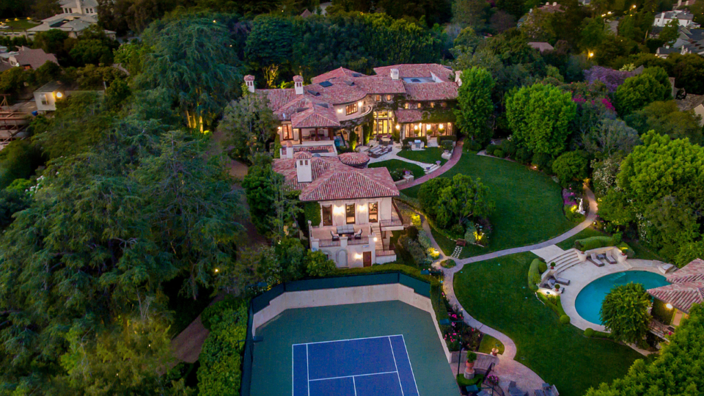 Birds eye Sugar Ray Leonard mansion