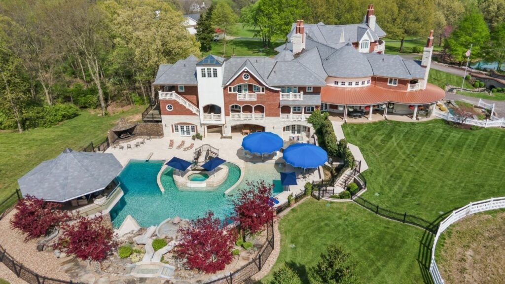 entertaining mansion lockdown resort-style