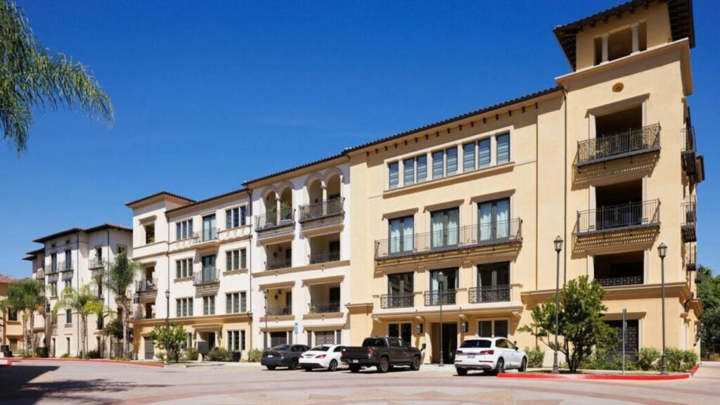 Kim Kardashian relists her Calabasas condo