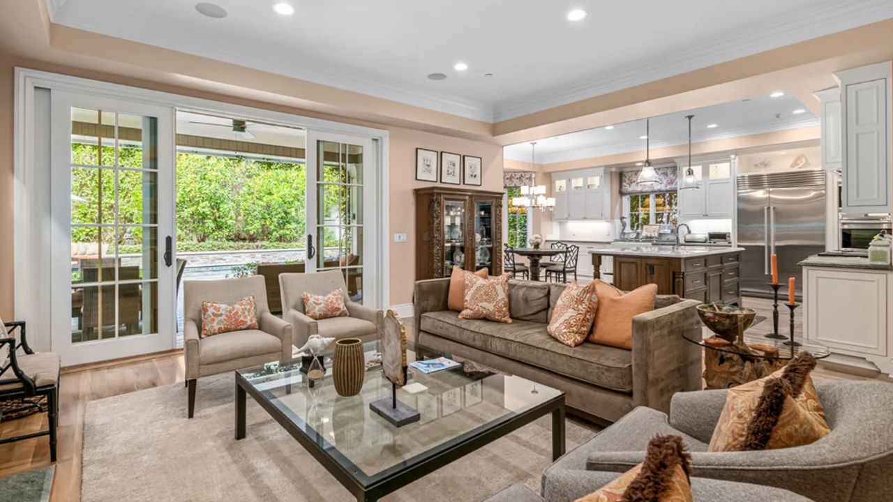Muse Frontman Muse's Matt Bellamy rents out his LA home for $40,000 a month