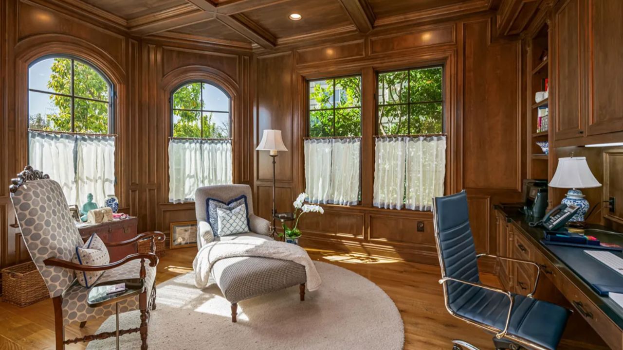 Muse Frontman Muse's Matt Bellamy rents out his LA home for $40,000 a month