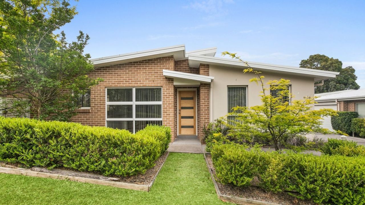 Rome McGrath of Ray White secured $900,000 for a Shellharbour City Centre villa after advising targeted cosmetic upgrades that generated five-plus offers.