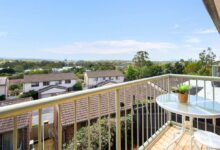 Gold Coast agent Helen secured $790,000 for a Reedy Creek duplex - $100,000 over asking - after targeted marketing generated 28 offers in 20 days.