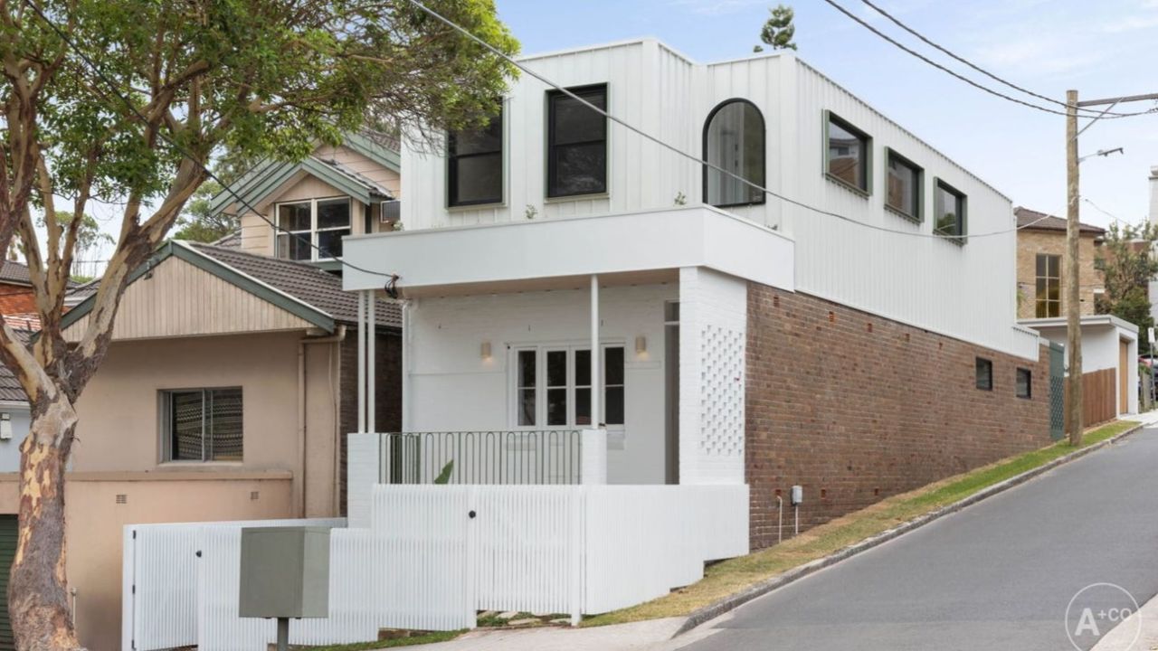 Nick Papas of Agents & Co secures off-market sale of four-bedroom Coogee home through strategic buyer coordination and pre-Christmas timing.