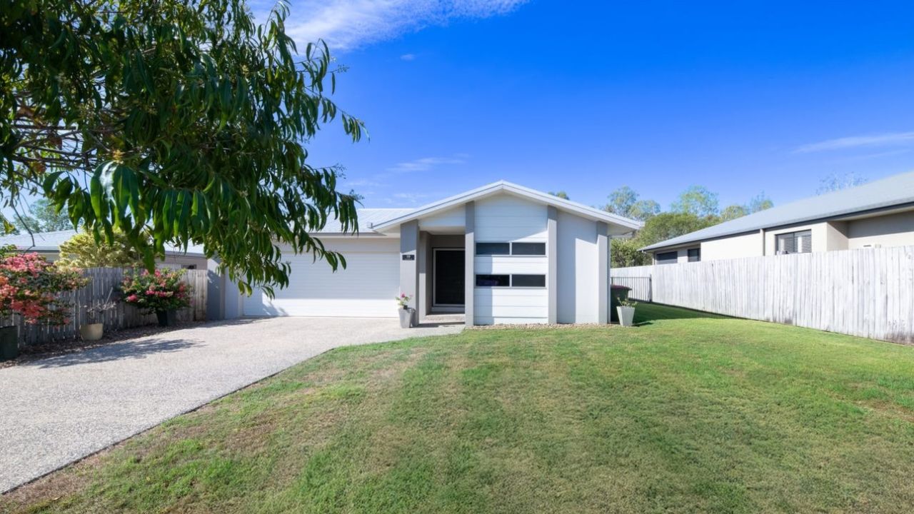 Whitsundays agent Melinda Butcher secured $870,000 for a four-bedroom Cannonvale house in 48 hours using comparable sales data instead of a price guide.