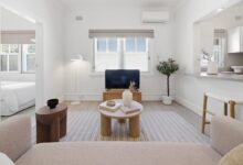 Nicholas Armstrong-Smith of Century 21 Armstrong-Smith achieves $975,000 for a two-bedroom Bondi Junction apartment through strategic presentation and local market strength.