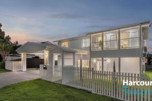 Six buyers battle for renovated Chermside home after campaign reset