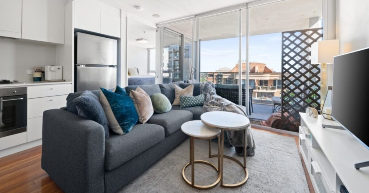 High-floor privacy drives seven offers for Bondi Junction apartment