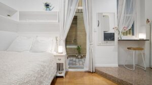 Heritage studio in Potts Point's Francis Hall attracts 185 enquiries