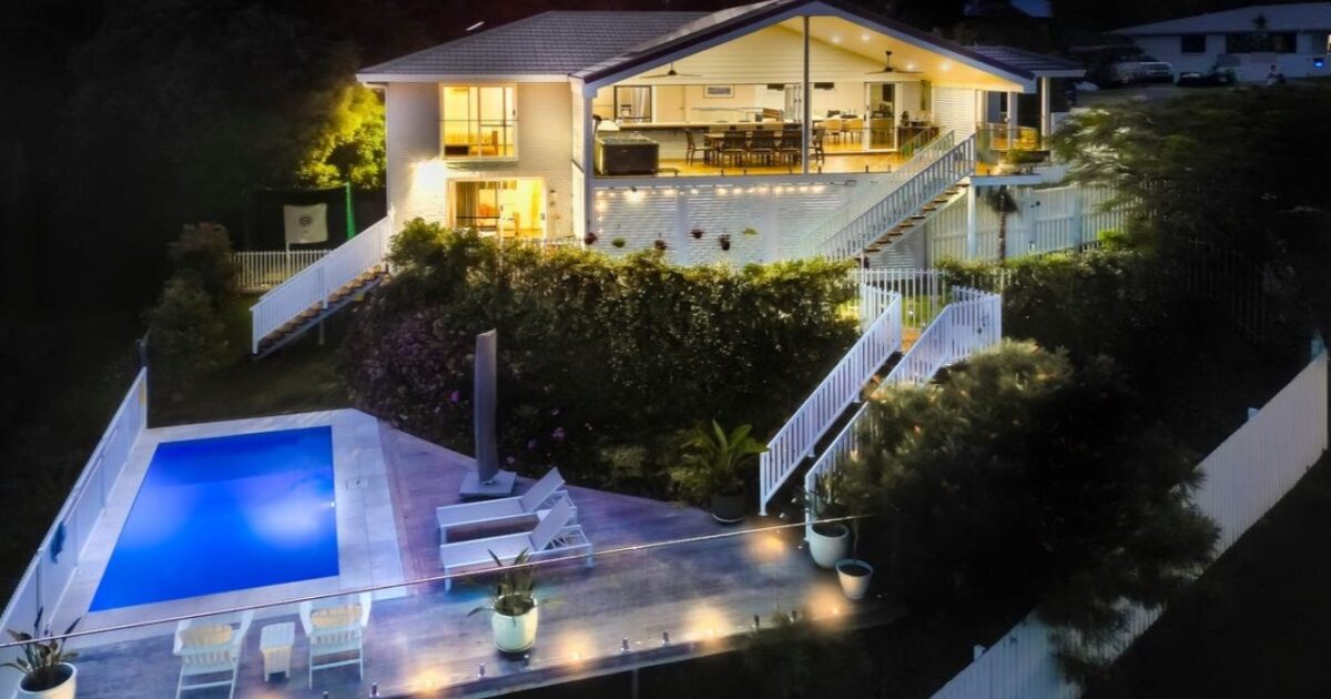 Buyers return after contract collapse to secure elevated Currumbin Waters home for $2.225 million