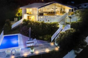 Buyers return after contract collapse to secure elevated Currumbin Waters home for $2.225 million