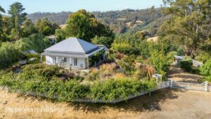 Self-sufficient lifestyle dream finds perfect match in 15 days