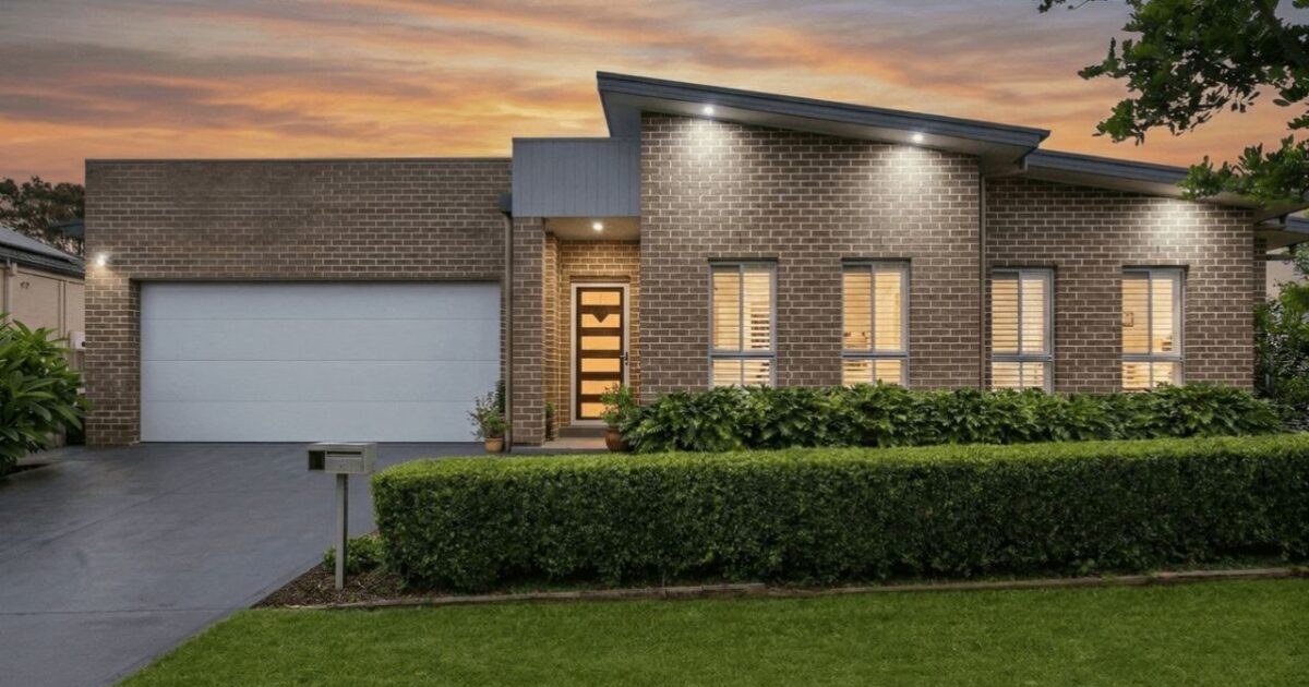 Strategic delay creates competition for Shell Cove downsizer home