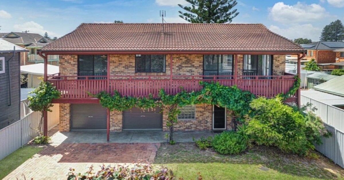 Jason Brennan's holiday timing delivers $1.45 million for Anna Bay vendors