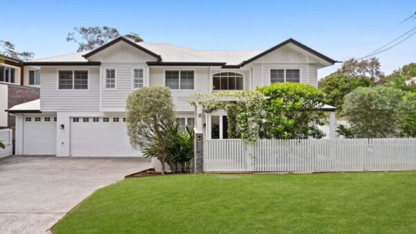 Shane Hiscock walks client back to rejected Indooroopilly property for $3.9 million pre-market win