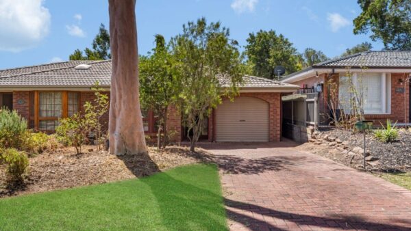Rare Torrens-titled homette attracts $900k buyer willing to waive cooling-off rights