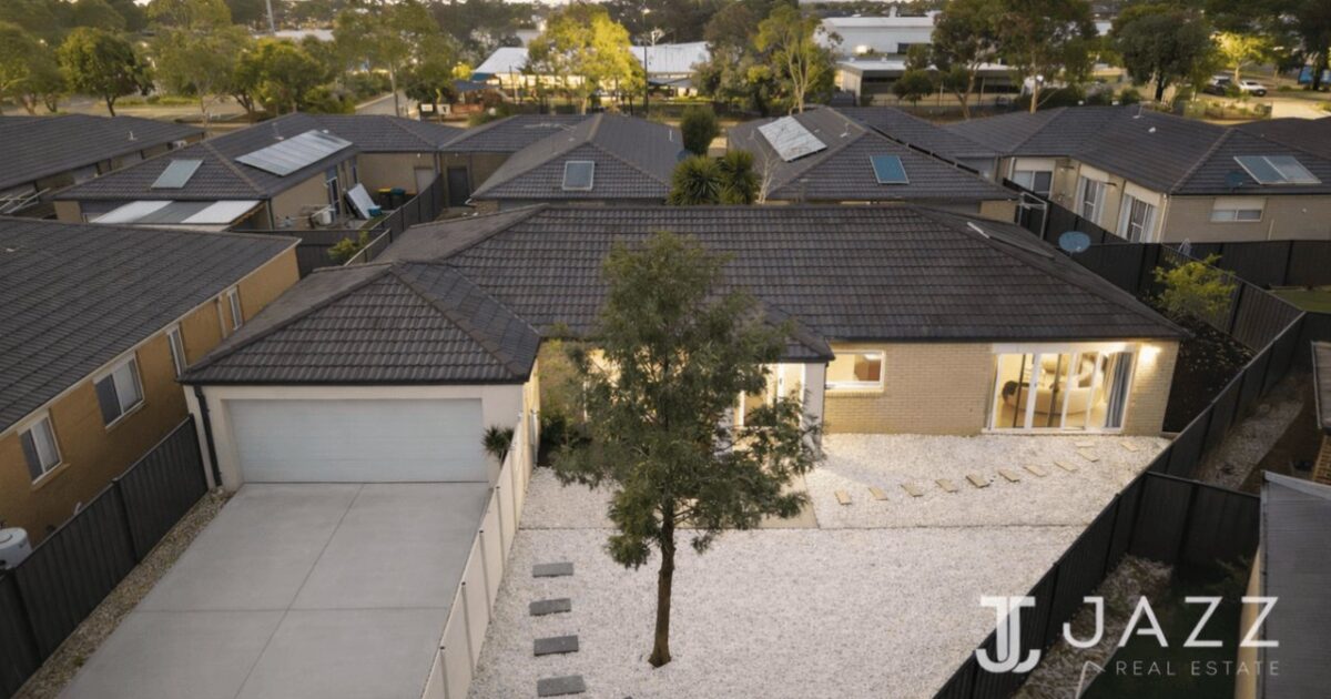 Point Cook house sells sight unseen to interstate buyer after strategic renovation lifts value by $80,000