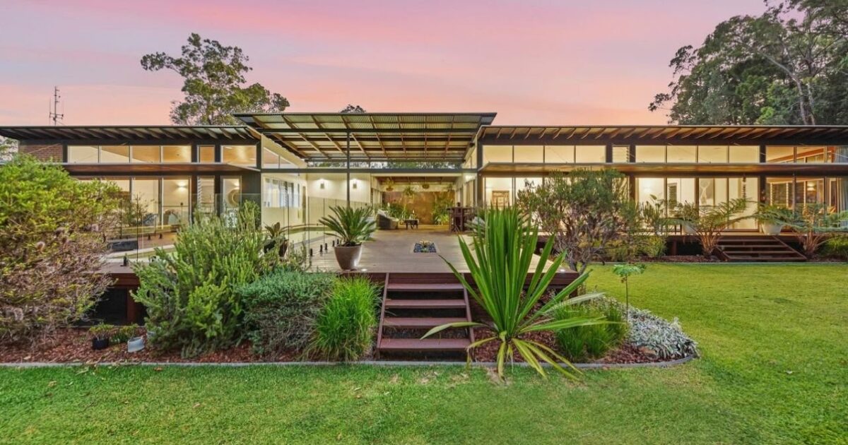 Architectural Lake Cathie home draws four buyers after strategy pivot