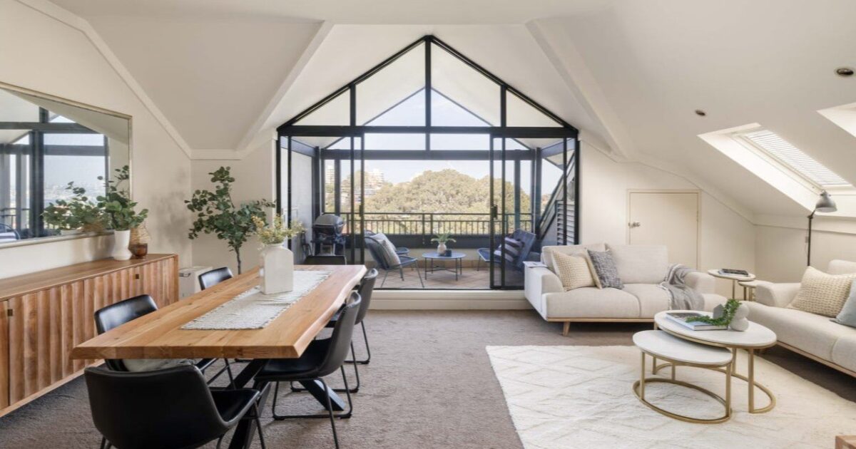 Harbour views and patient strategy deliver $1.32m result in Neutral Bay