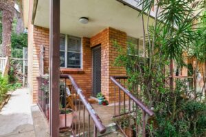 Newcastle unit sells in six days as motivated buyer beats competition