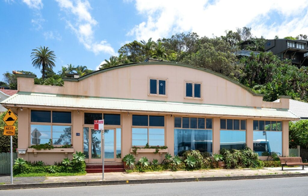 Image: LJHooker Palm Beach