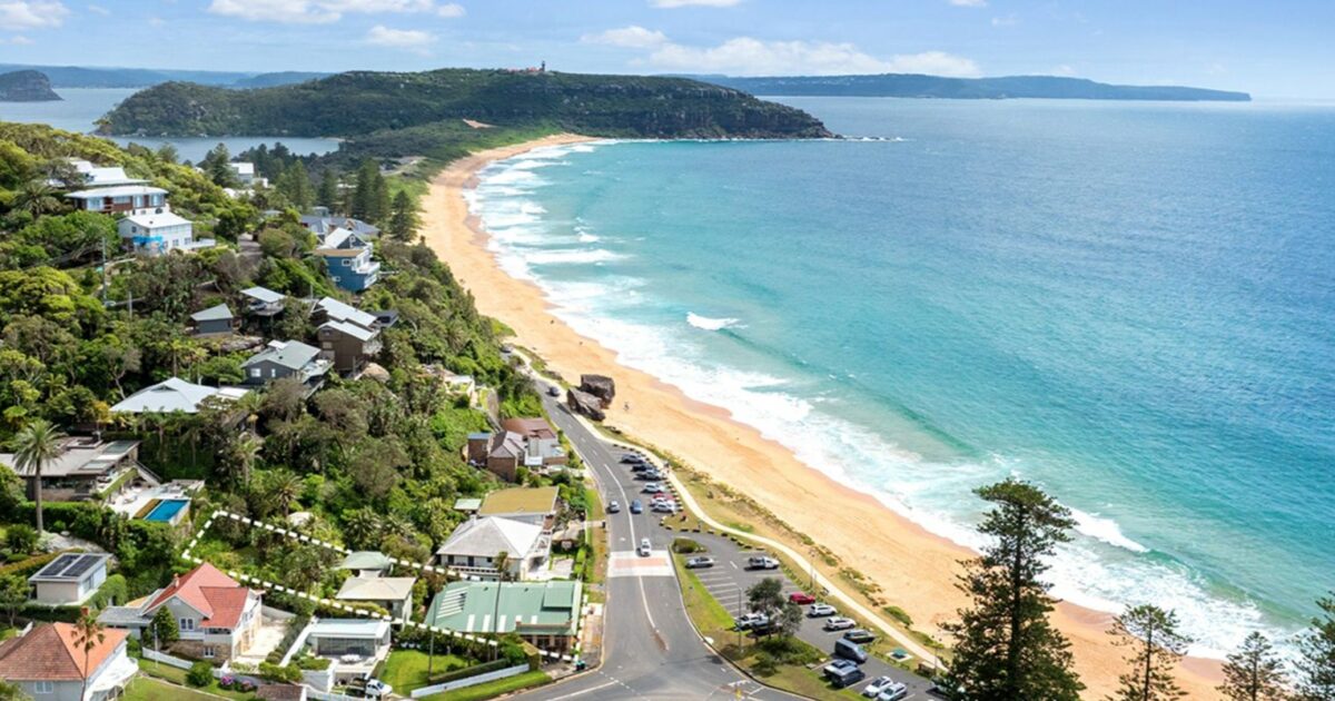 Image: LJHooker Palm Beach