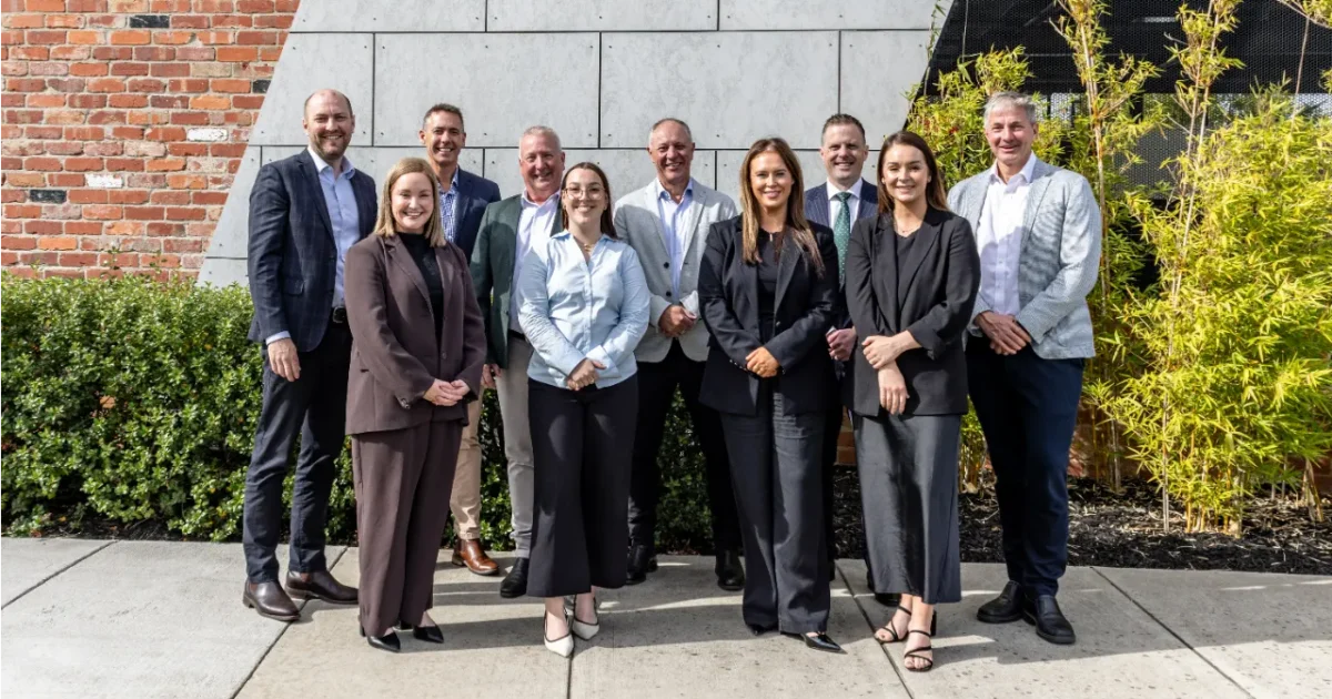 Sam Borner, Matt McCabe, Peter Ludbrook, Matt Agterhuis, Will Munro & Nick Grylewicz Front: Katie Hewitt, Holly Boyd, Lauren Lubeek & Kate Brandenburg. Photo: Supplied
