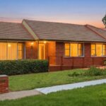 Deakin family home sells for $1.4 million after creative AI marketing and patient negotiation