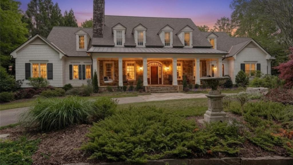 Josh Brolin lists his Atlanta estate for A$7 million. Photo: compass.com