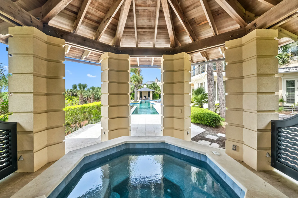 Photo: www.zillow.com