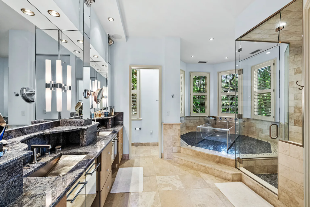 Photo: www.zillow.com