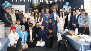 Ray White members make over 126,000 calls and book 10,021 appraisals across Australasia in the network's 21st Real Estate of Origin call-a-thon. Photo: Supplied.