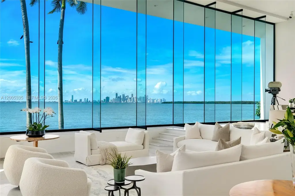 The Florida estate featured in Scarface and once part of Nixon's Winter White House lists for A$332 million. Photos: coldwellbanker.com