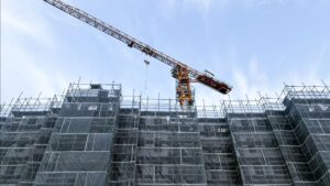 The Minns Government removes penalising surcharges on global capital as experts warn targeting international builders has starved Sydney of vital apartment construction. Image: Getty