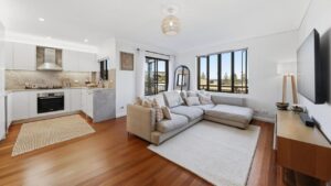 Week-one negotiation strategy delivers $1.55M Maroubra result before auction