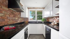 First-home buyers return to Mosman apartment after tenant departure seals $1.025M deal