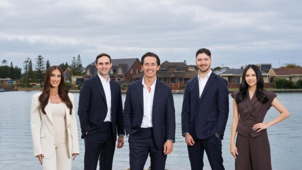 Rick Schultz opens Ray White Albert Park