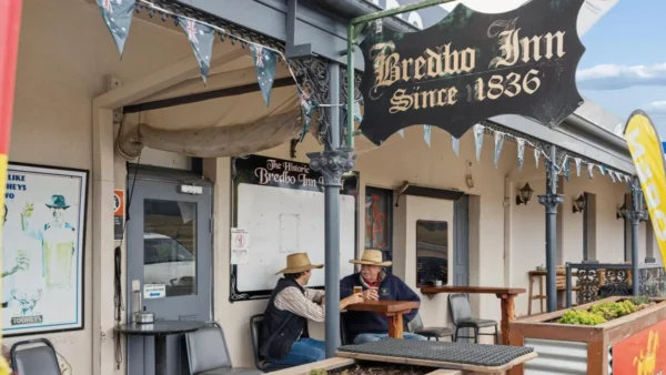 The Bredbo Inn, a heritage pub built in 1836 and the first stop on the road to the Snowy Mountains, heads to auction on 17 July with a guide of $1.8 million. Image: raywhiteruralyass.com.au