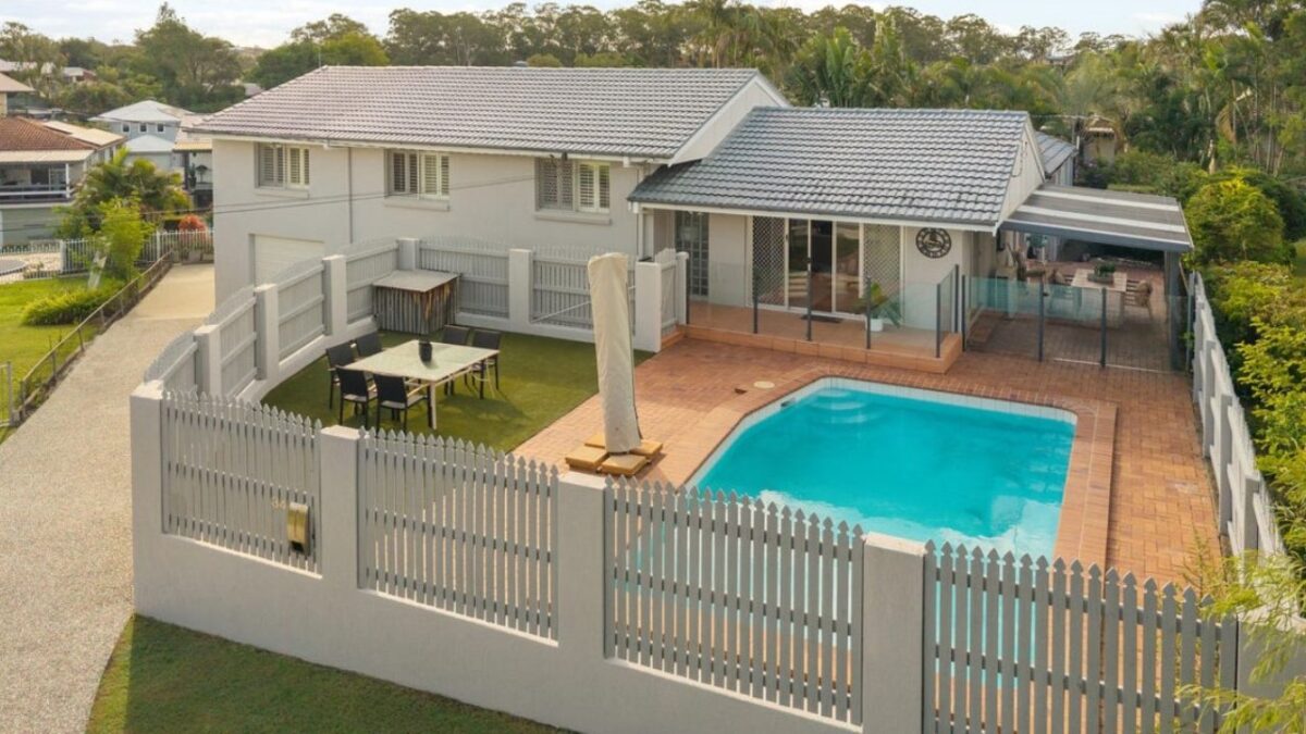 How Allie Coutts kept a Stafford Heights contract on track after a building report hurdle