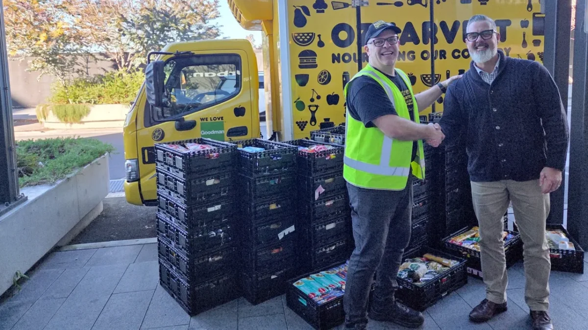 OzHarvest driver with Urban's Trent Brewer. Image supplied