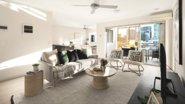 Wednesday lunchtime inspection helps turn 90-day Newstead listing into $915k sale