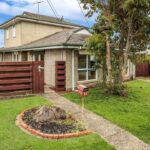 Jason Barnett's mid-campaign pivot secures sale in Grovedale to first-home buyer