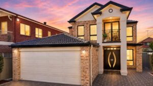 Metro completion drives Cronulla family to Campsie in competitive auction