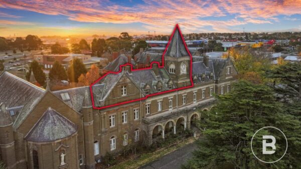 Damian Larkin secures $560k result for iconic Wendouree bell tower apartment