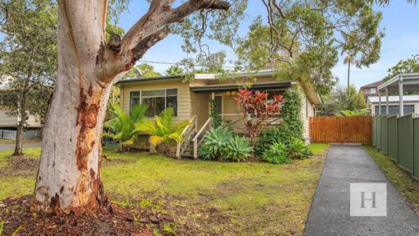 Sydney family finds space and access in Gwandalan lakeside pocket
