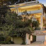 From flip-flops to $30m: Havaianas queen lists Double Bay home