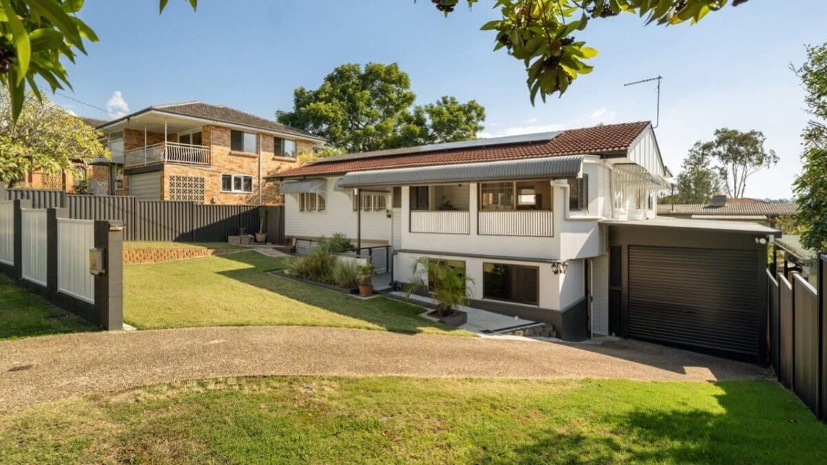 Allie Coutts turns crashed contract into local family succession sale in Stafford Heights