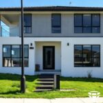 Familiar face at open homes helps Lisa Zhang sell Tallawong house to young buyers